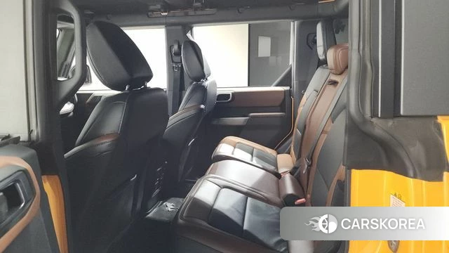 Ford Bronco 6th Generation 2022 Желтый из Кореи, фото 2