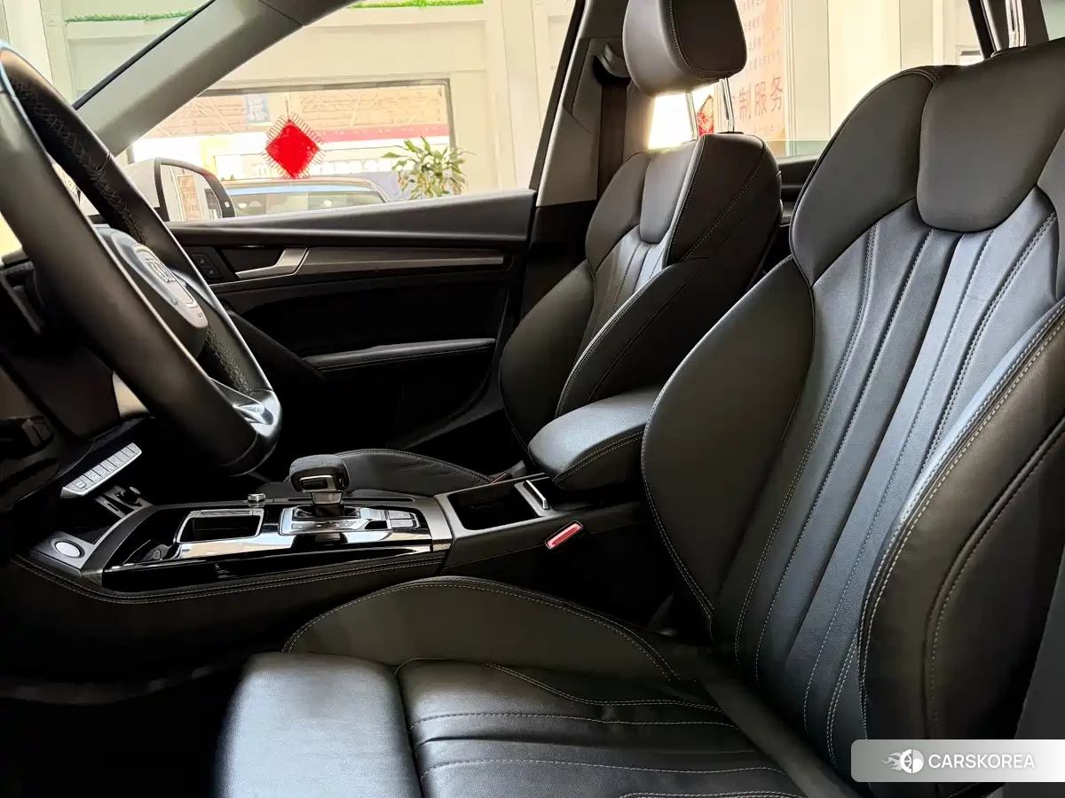 Audi Q5L 2021 Белый из Китая, фото 2