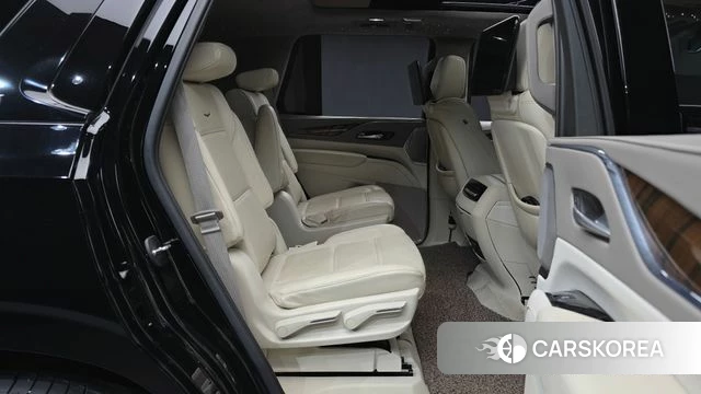 Cadillac Escalade 5th Generation 2021 Черный из Кореи, фото 2