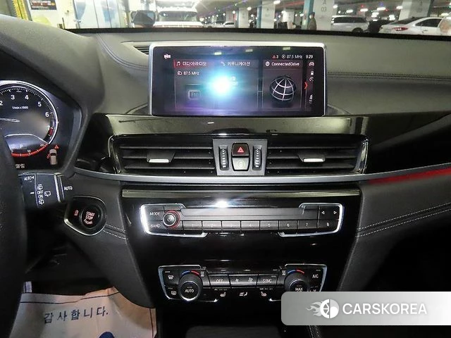 BMW X1 (F48) 2022 Белый из Кореи, фото 2