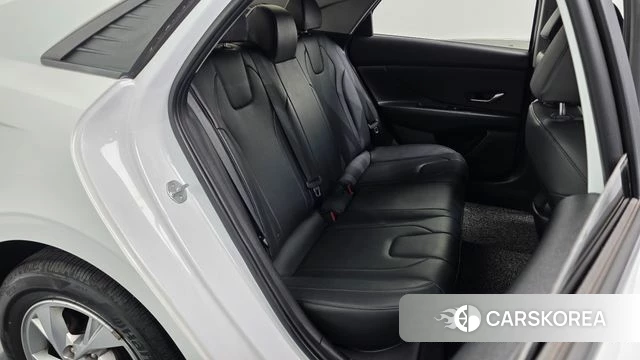 Hyundai Avante (CN7) 2021 Белый из Кореи, фото 2