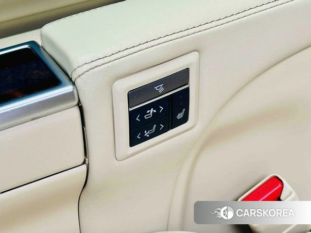 Toyota Elfa 2021 Черный из Китая, фото 2