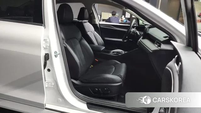 Kia K5 3rd generation 2023 Белый из Кореи, фото 2