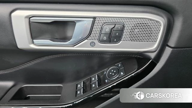 Ford Explorer 6th Generation 2021 Серый из Кореи, фото 2