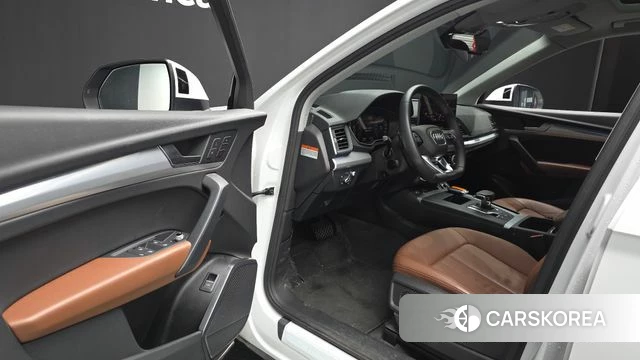 Audi Q5 (FY) 2023 Белый из Кореи, фото 2