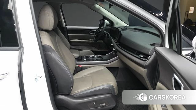 Kia The New Carnival 4th Generation 2025 Белый из Кореи, фото 2