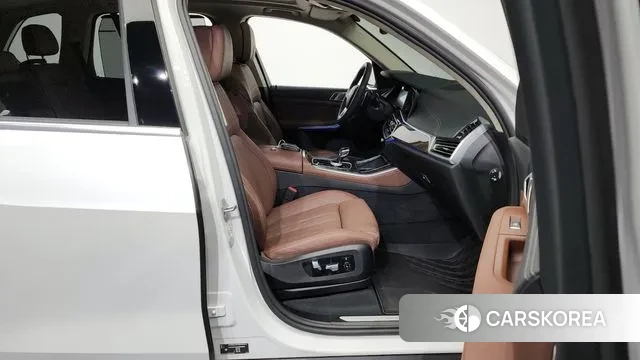 BMW X5 (G05) 2022 Белый из Кореи, фото 2