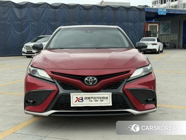 Toyota Camry 2021 Красный из Китая, фото 2