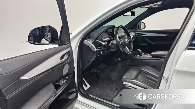 BMW X6 (F16) 2018 Белый из Кореи, фото 2