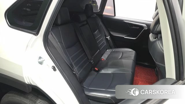 Toyota RAV4 5th Generation 2019 Белый из Кореи, фото 2