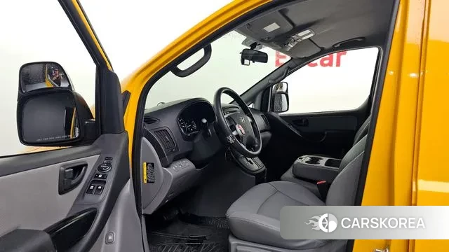 Hyundai The New Grand Starex 2018 Желтый из Кореи, фото 2