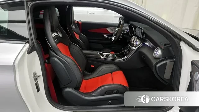 Mercedes-Benz C-Class W205 2021 Серебряный из Кореи, фото 2