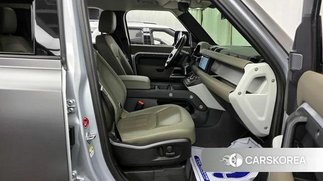 Land Rover Defender (L663) 2020 Серый из Кореи, фото 2