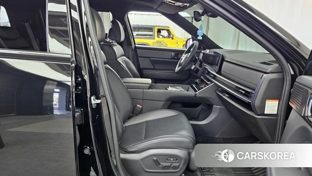 Hyundai Santa Fe (MX5) 2023 Черный из Кореи, фото 2