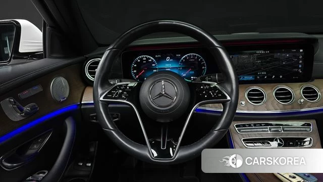 Mercedes-Benz E-Class W213 2021 Белый из Кореи, фото 2