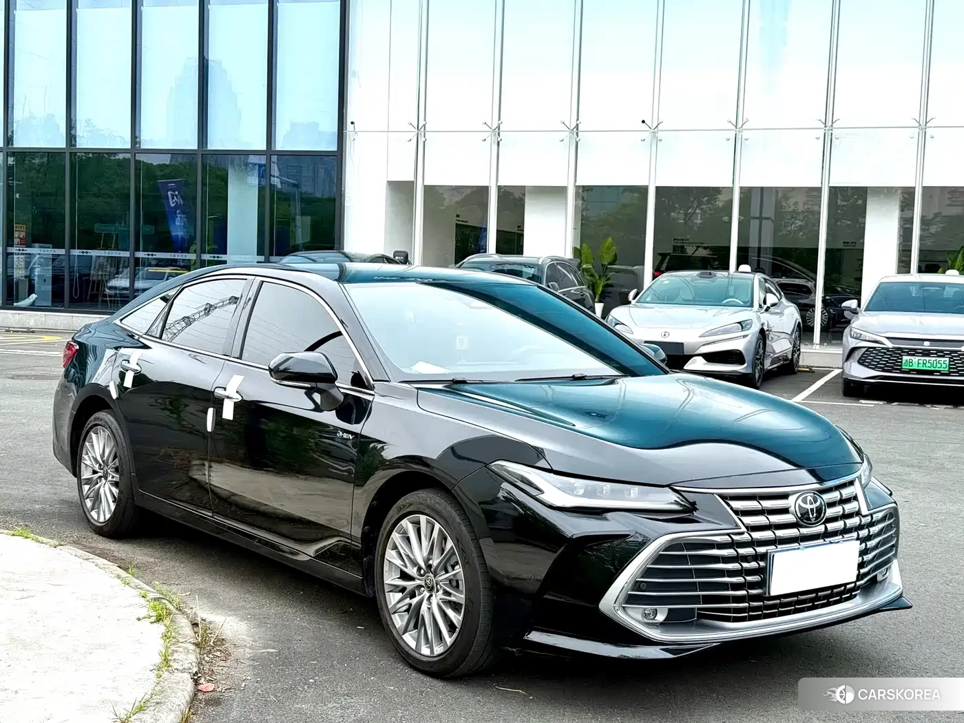 Toyota Avalon 2025 Черный из Китая, фото 2