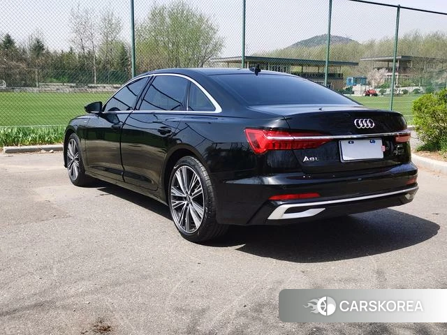 Audi A6L 2023 Черный из Китая, фото 2
