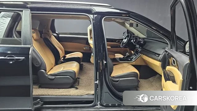 Kia Carnival 4th generation 2023 Черный из Кореи, фото 2