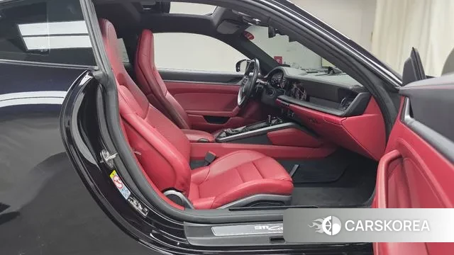 Porsche 911(992) 2021 Черный из Кореи, фото 2