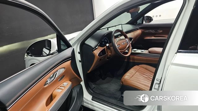 Genesis GV70 2022 Белый из Кореи, фото 2