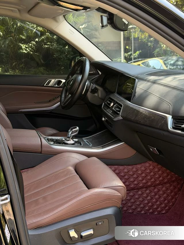 BMW X5 (imported) 2021 Черный из Китая, фото 2