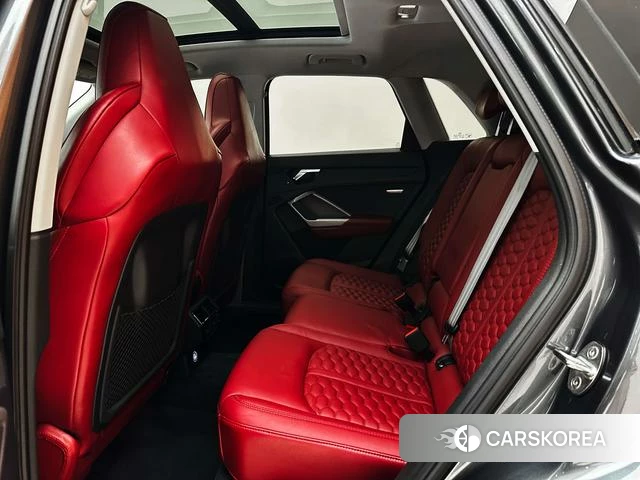 Audi Q3 2021 Темно-серый из Китая, фото 2