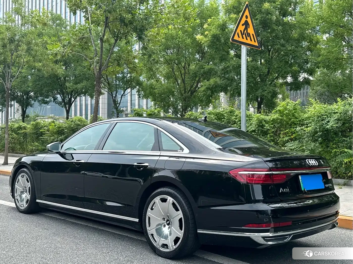 Audi A8 2021 Черный из Китая, фото 2