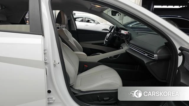 Hyundai Avante (CN7) 2022 Белый из Кореи, фото 2