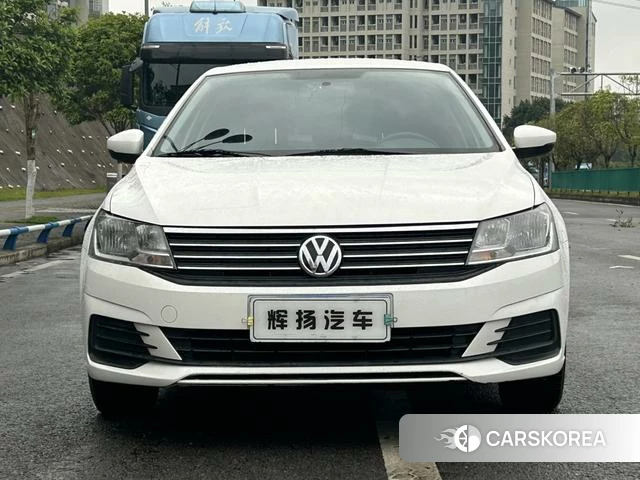 Volkswagen Lavida 2022 Белый из Китая, фото 2