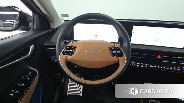 Kia EV6 2023 Черный из Кореи, фото 2