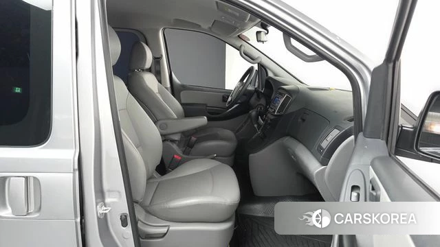 Hyundai The New Grand Starex 2020 Серебристо-серый из Кореи, фото 2