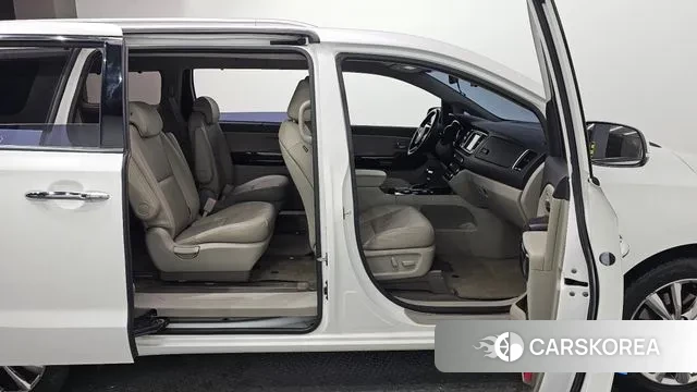 Kia The New Carnival 2018 Белый из Кореи, фото 2