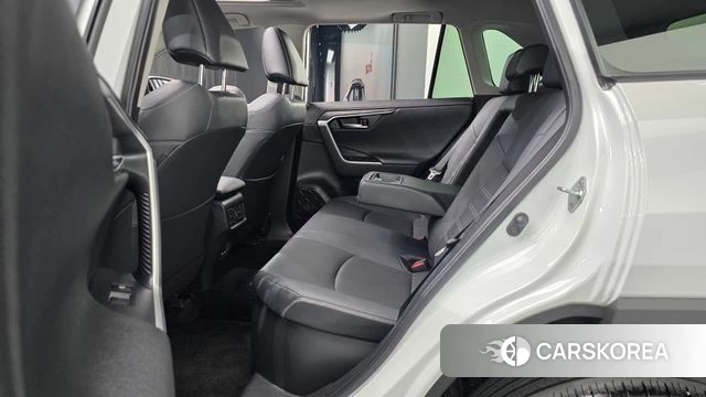 Toyota RAV4 5th Generation 2024 Белый из Кореи, фото 2