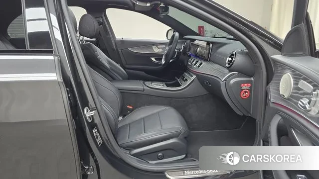 Mercedes-Benz E-Class W213 2023 Серый из Кореи, фото 2