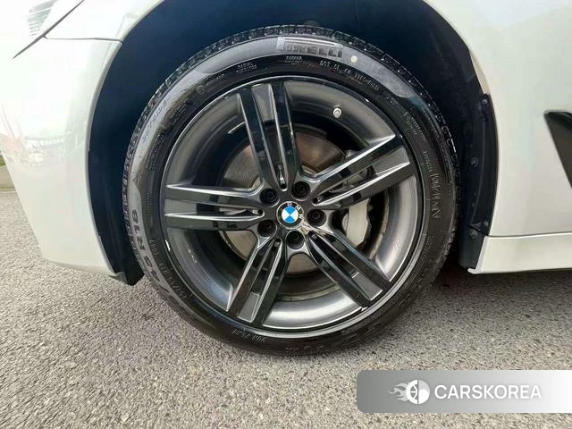 BMW 5 series 2021 Белый из Китая, фото 2