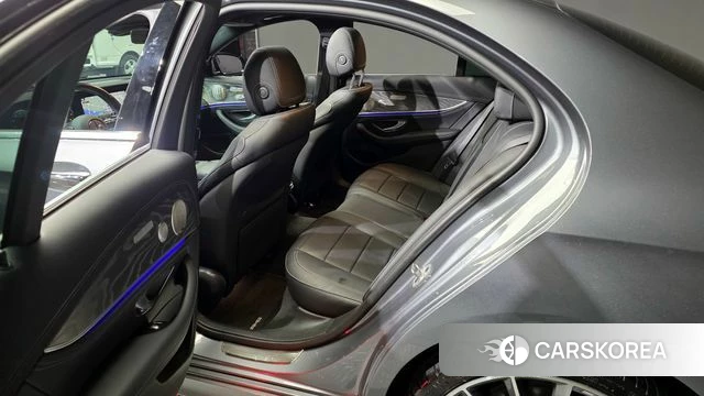 Mercedes-Benz E-Class W213 2022 Серый из Кореи, фото 2