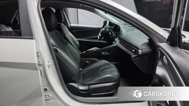 Hyundai Avante (CN7) 2020 Серебристо-серый из Кореи, фото 2