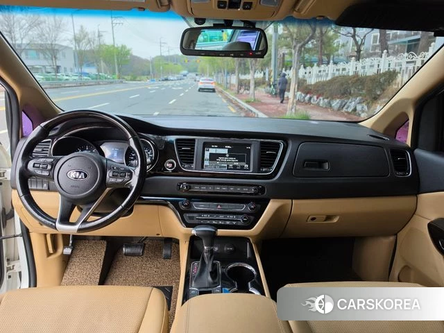 Kia The New Carnival 2018 Белый из Кореи, фото 2