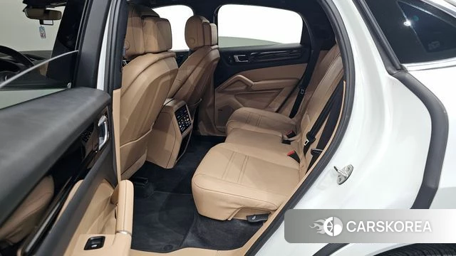 Porsche Cayenne (PO536) 2023 Белый из Кореи, фото 2