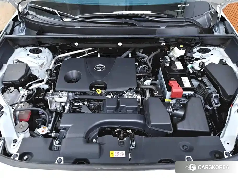 Toyota RAV4 2024 Белый из Китая, фото 2