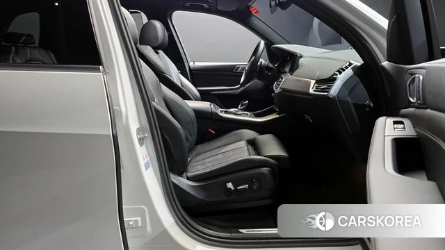 BMW X5 (G05) 2022 Белый из Кореи, фото 2