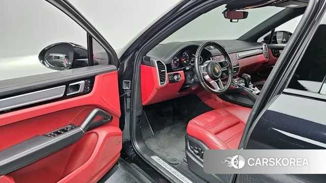 Porsche Cayenne (PO536) 2022 Черный из Кореи, фото 2