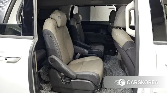 Kia The New Carnival 4th Generation 2025 Белый из Кореи, фото 2