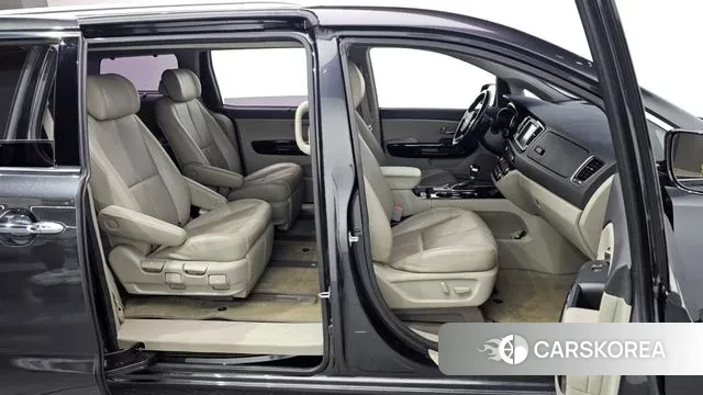 Kia The New Carnival 2018 Черный из Кореи, фото 2