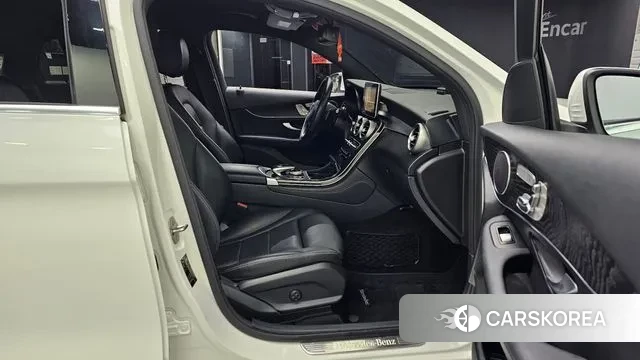 Mercedes-Benz GLC-Class X253 2019 Белый из Кореи, фото 2