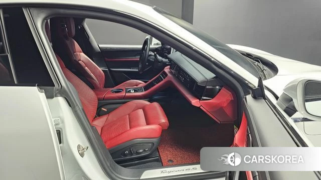 Porsche Taycan 2021 Белый из Кореи, фото 2