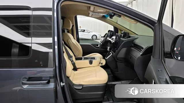 Hyundai Staria 2022 Серый из Кореи, фото 2