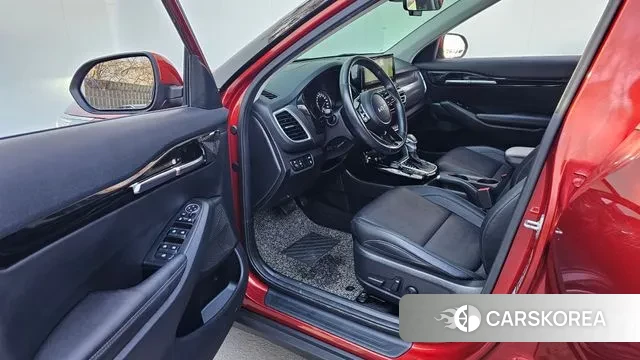 Kia Seltos 2022 Красный из Кореи, фото 2