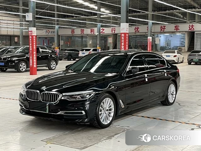 BMW 5 series PHEV 2021 Черный из Китая, фото 2