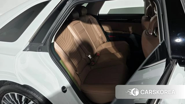 Hyundai Grandeur Hybrid (GN7) 2024 Белый из Кореи, фото 2
